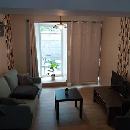 Maison Le C Holiday home